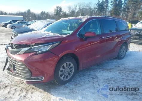 2022 Toyota Sienna Xle z USA, uszkodzony, nr VIN 5TDJSKFC9NS048709
